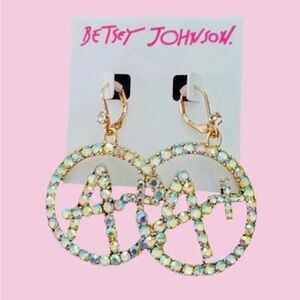 🤍✨BETSEY JOHNSON A Plus White Rhinestone Crystal Drop Earrings